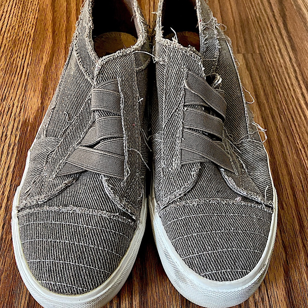 Gray Pop Brand Slip On Shoes Size 9.5 DISCOUNTED SHIPPING